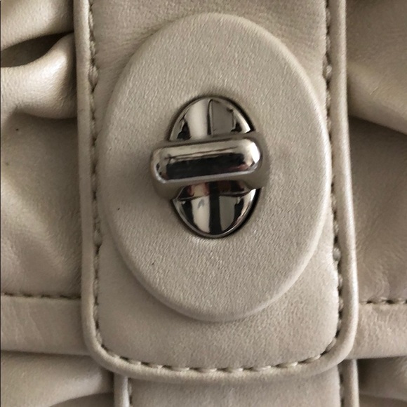 EUC Coach purse - Picture 2 of 8